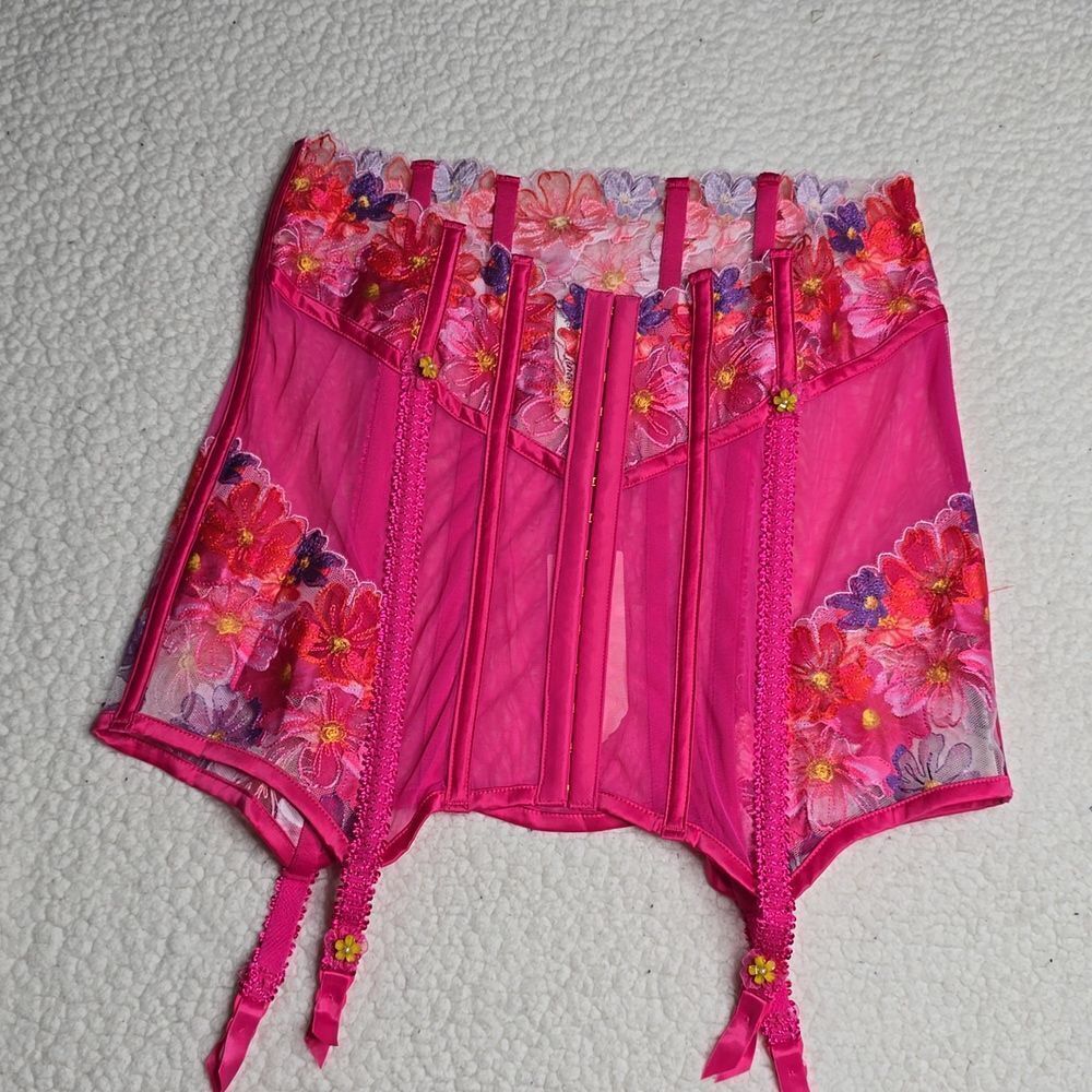 1187 NWT For Love And Lemons Anemone Floral Garter Skirt - Picture 3 of 8